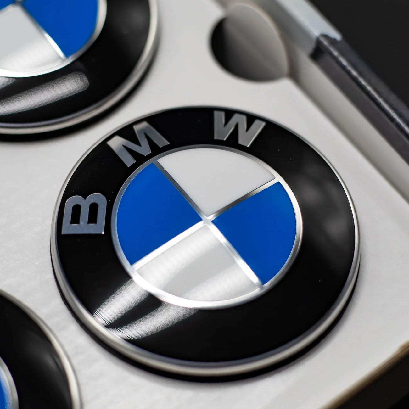 Floating Wheel Centre Caps