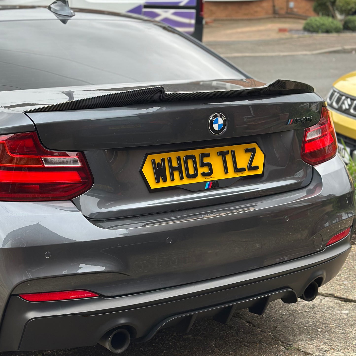 Bespoke Plates & Holders